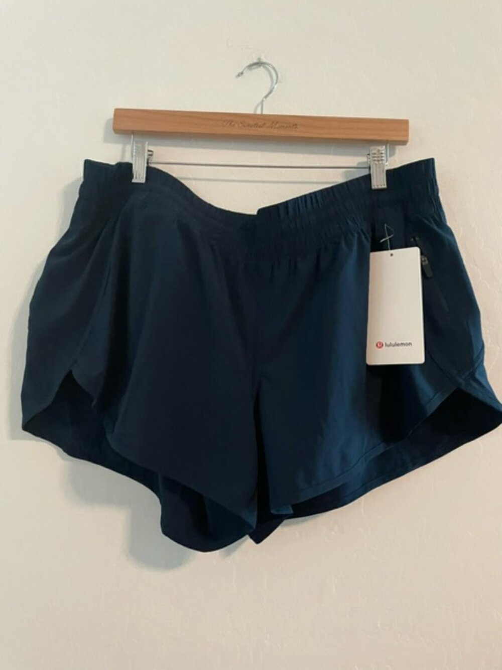 Lululemon Tracker LR Short 4" Lined Athletic Running Shorts, Size 20 Navy NWT